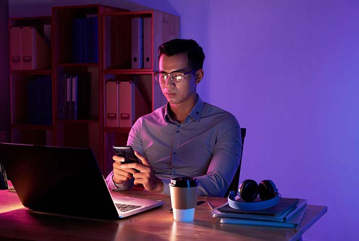Cuatro hábitos que explican el nuevo “prime time” digital del consumidor