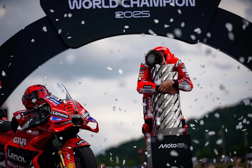 La tecnología de Lenovo impulsa a Ducati Corse a una histórica Triple Corona en MotoGP 2025
