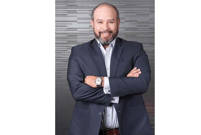 PwC Perú nombra a Gino Menchola como su nuevo socio principal