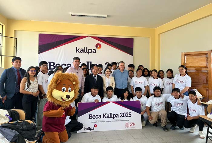 Kallpa impulsa el acceso a la educación superior con 50 becas preuniversitarias para estudiantes de Chilca