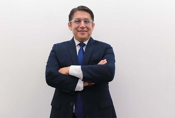 Erick Dávila asume como director de Carreras de Negocios y Finanzas de CERTUS