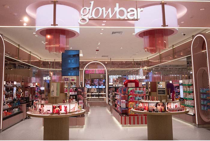 Falabella inaugura Glowbar: su nuevo concepto de belleza con más de 55 marcas internacionales