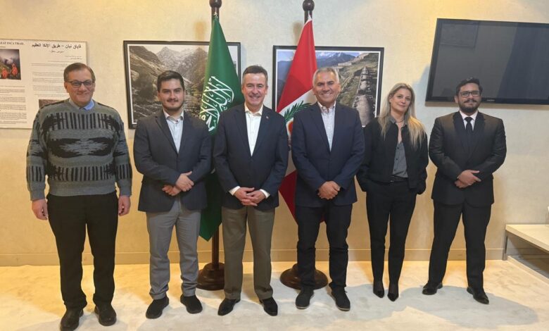 IIMP fortalece vínculos estratégicos en Emiratos Árabes para posicionar la minería peruana