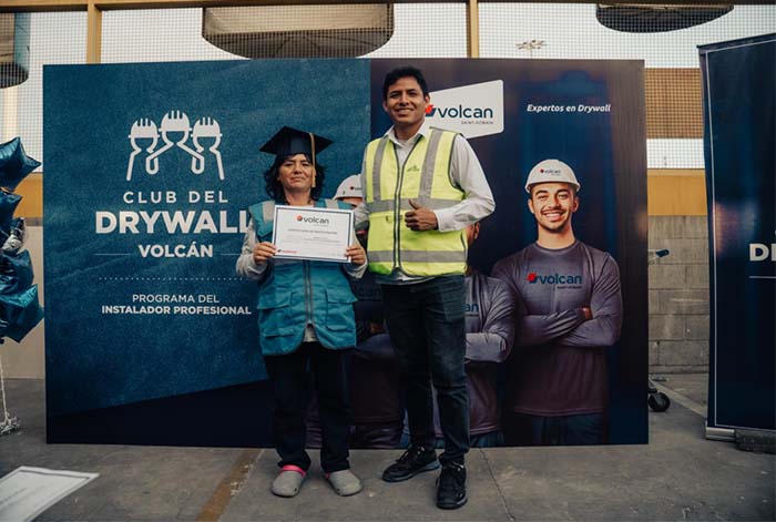 Capacitación gratuita en sistema drywall promueve formación de mujeres en construcción