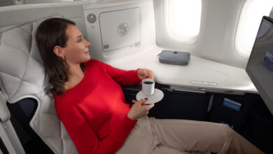 Air France introduce un nuevo sobrecolchón firmado por Sofitel MY BED en la cabina Business de larga distancia.