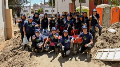 Voluntarios de Caja Arequipa se movilizaron para apoyar la recuperación de zonas afectadas por las fuertes lluvias en la región