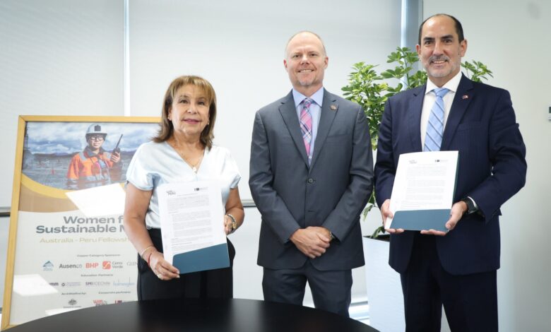 Lanzan convocatoria nacional de la beca "Women for Sustainable Mining" 2026 para lideresas del sector minero