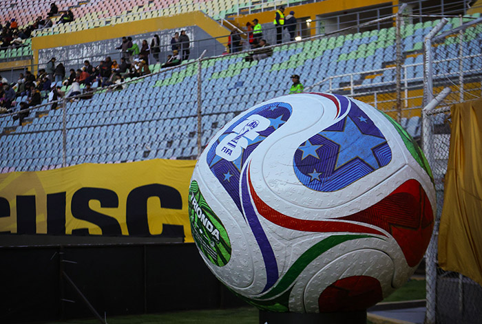 La pelota del Mundial inició su recorrido en la Liga 1