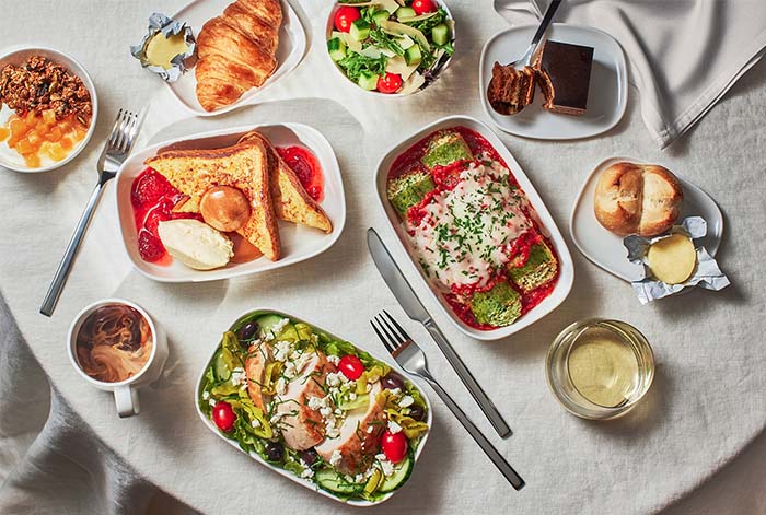 Nuevos sorbos y bocados: despega la renovación del menú de primavera a bordo de Delta