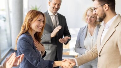 ¿Siguen existiendo los colaboradores “camiseta”? Cómo ha evolucionado el compromiso laboral en las organizaciones