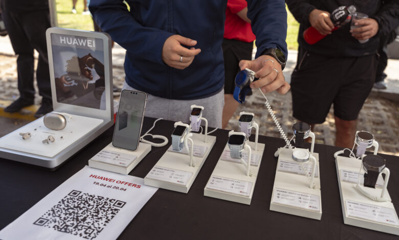Huawei impulsa el running en el Perú junto a Glow Project en la carrera 5K Glow Forward, donde Gladys Tejeda puso a prueba el HUAWEI WATCH GT Runner 2 y se coronó campeona