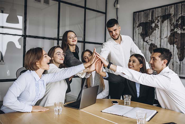 Inteligencia emocional y liderazgo: competencias que fortalecen la productividad en las empresas