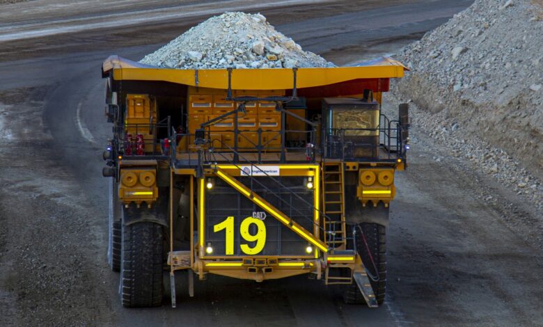 Caterpillar reconoce a Quellaveco por acarrear 500 millones de toneladas de forma autónoma