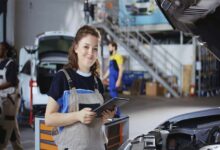 Cuatro claves para impulsar el liderazgo femenino en industrias especializadas