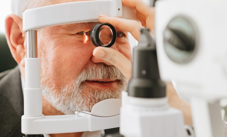 advierten que el riesgo de desarrollar degeneración macular aumenta a partir de los 55 años