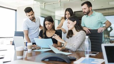 Mitad de año: razones por las que las empresas no deberían postergar las evaluaciones de desempeño