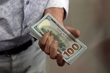 Gratificación: cómo aprovechar el nivel actual del dólar para fortalecer el ahorro