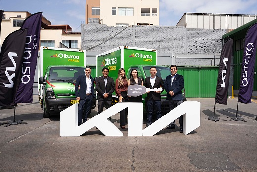 Kia impulsa su crecimiento en el sector corporativo con la entrega de una nueva flota a Oltursa