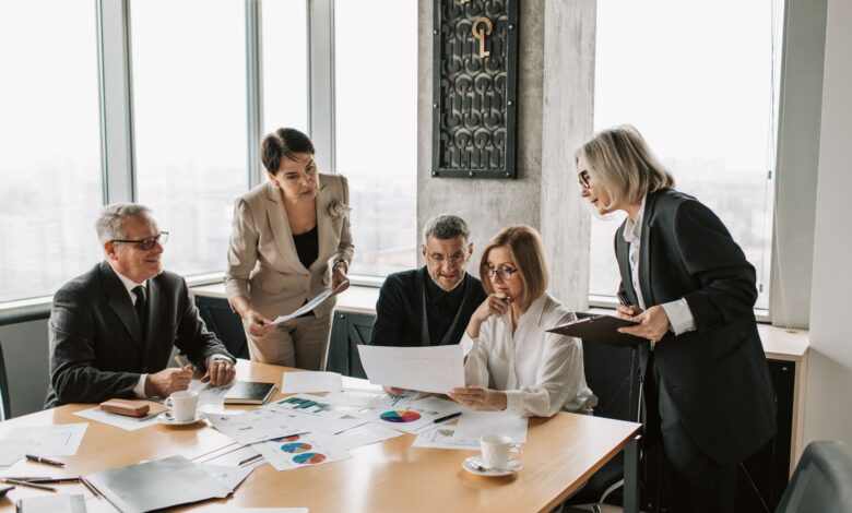 EY Perú: 8 de cada 10 empresas prevén aumentar salarios en promedio 5,1% este año