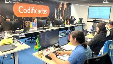 TCS Codificadas 2026: Tres peruanas llegan a la final de torneo regional de programación