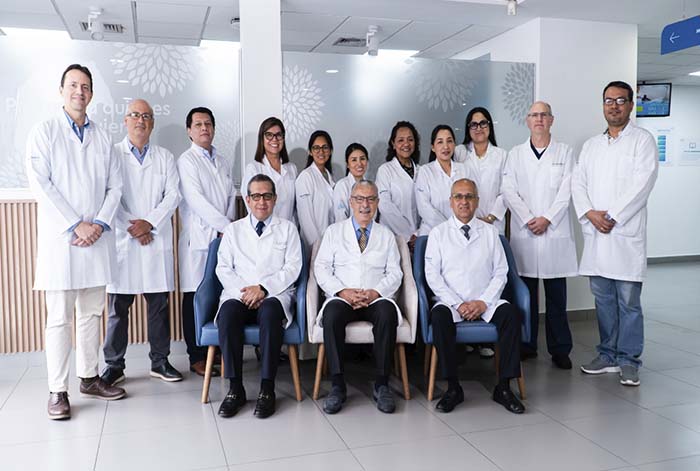Auna se consolida como la primera organización peruana que recibe la máxima certificación de oncología de EE. UU.