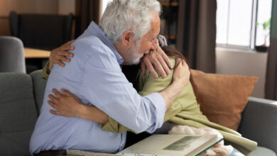 Señales de alerta: cómo reconocer síntomas tempranos del Alzheimer en adultos mayores