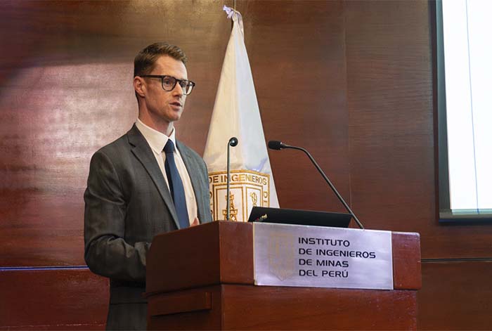 Wood Mackenzie proyecta recuperación y crecimiento de la economía mundial del 3% hacia el 2027