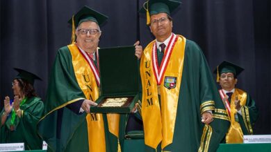 Velarde inicia nueva etapa en el BCRP y recibe Honoris Causa de la UNALM