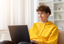ChatGPT for Teens: el desafío de hacer la IA más segura para los adolescentes